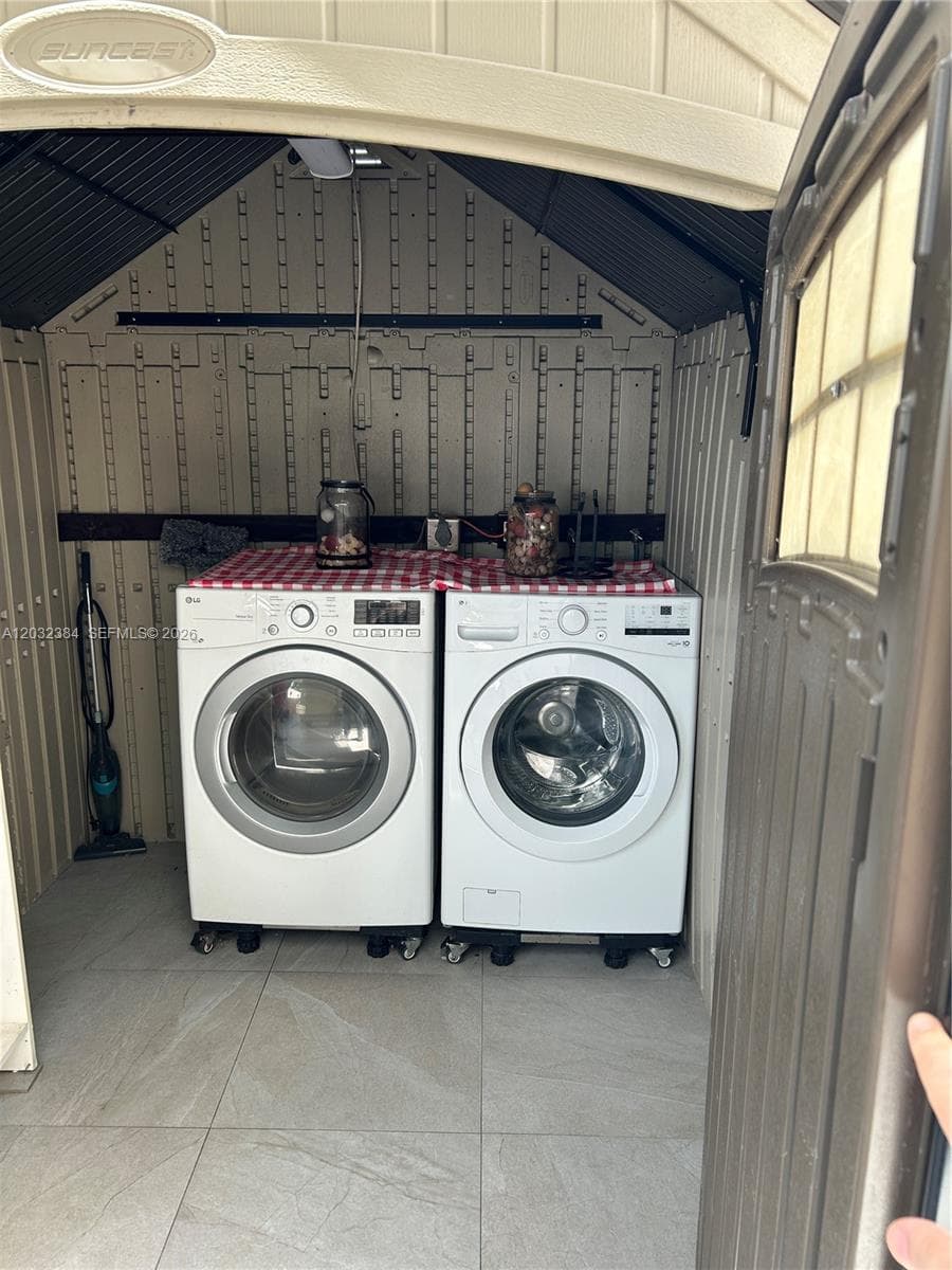 633 E 22nd St, Hialeah FL 33013 — 21