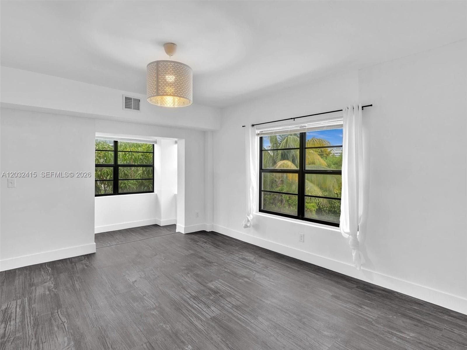 934 Michigan Ave # 305, Miami Beach FL 33139 — 4