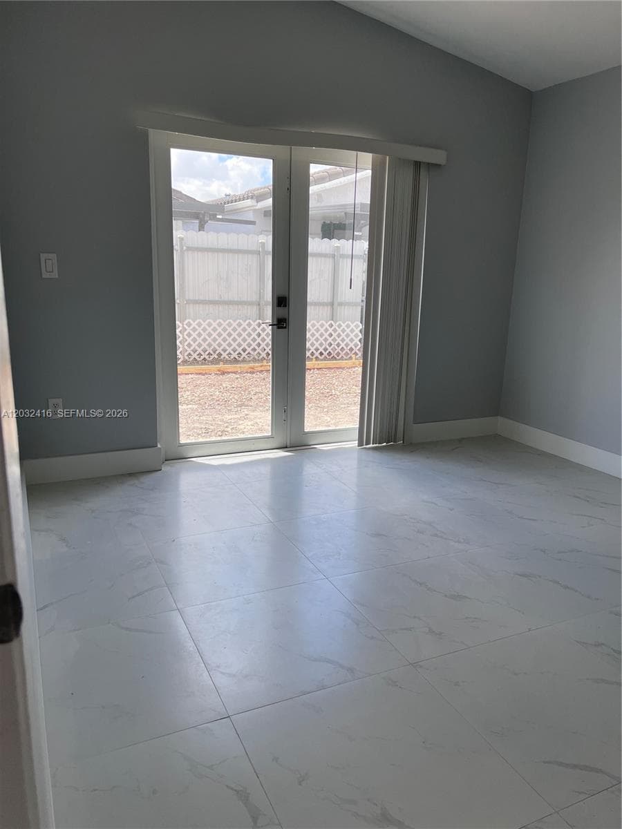 2834 W 75th Ter, Hialeah FL 33018 — 15