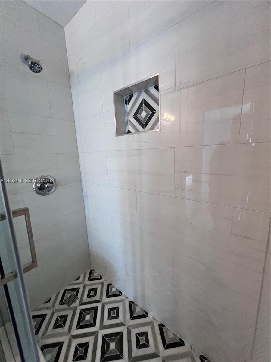 2834 W 75th Ter, Hialeah FL 33018 — 8