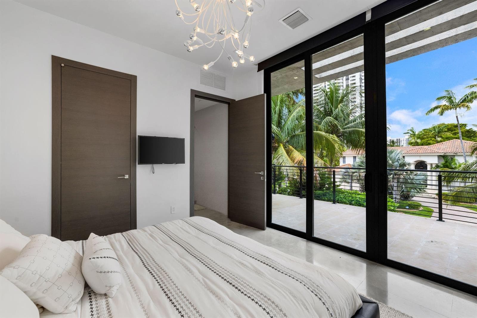 3462 NE 171st Street, North Miami Beach FL 33160 — 62