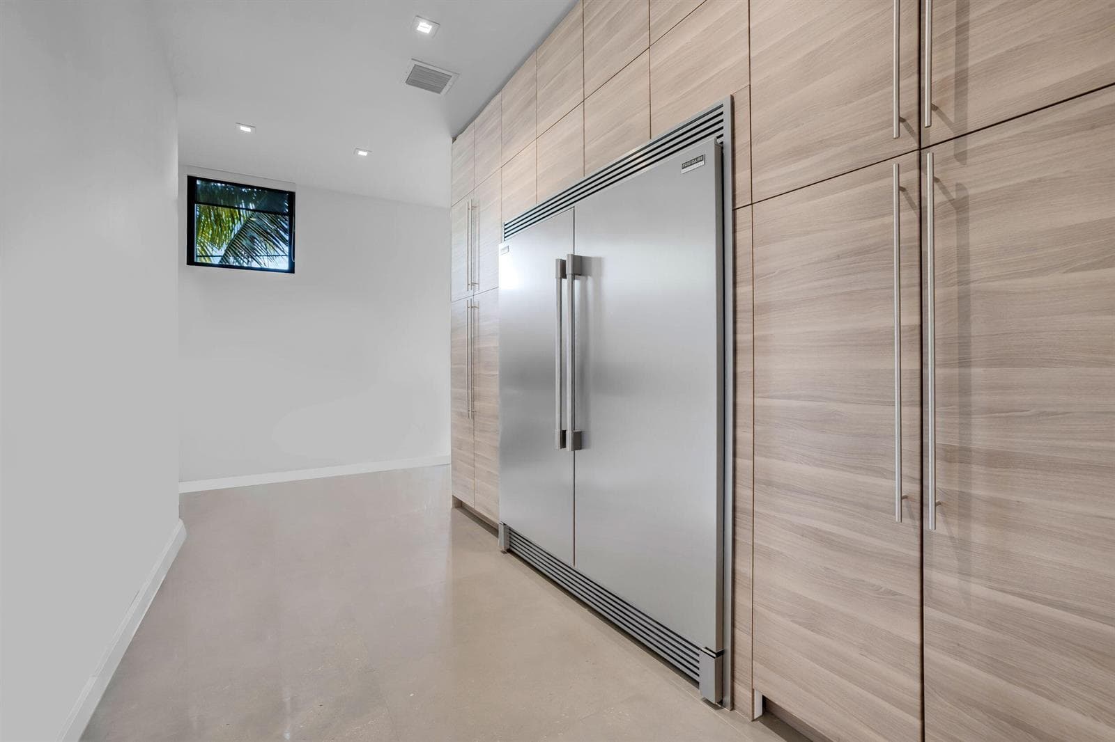 3462 NE 171st Street, North Miami Beach FL 33160 — 88