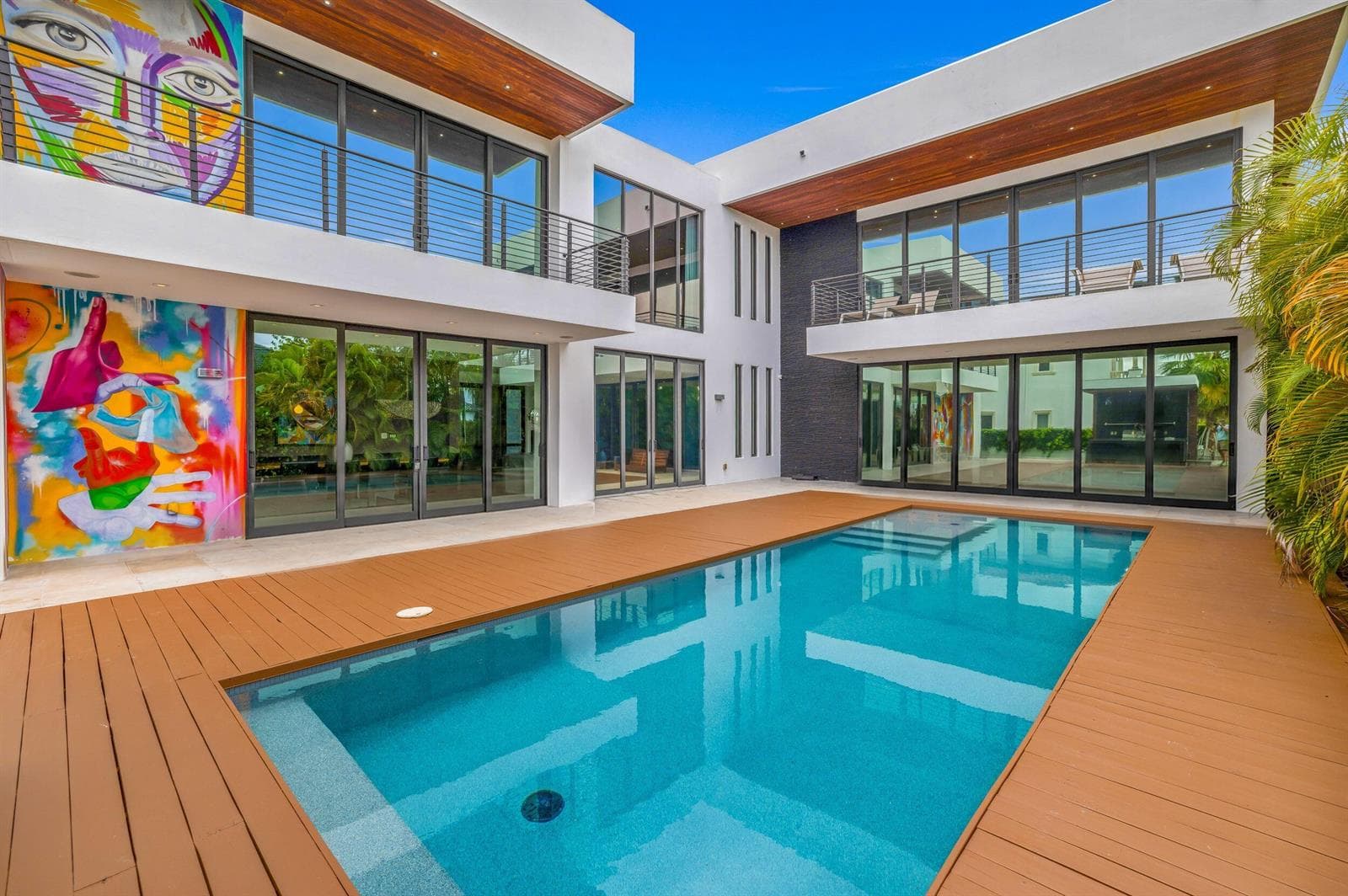 3462 NE 171st Street, North Miami Beach FL 33160 — 5