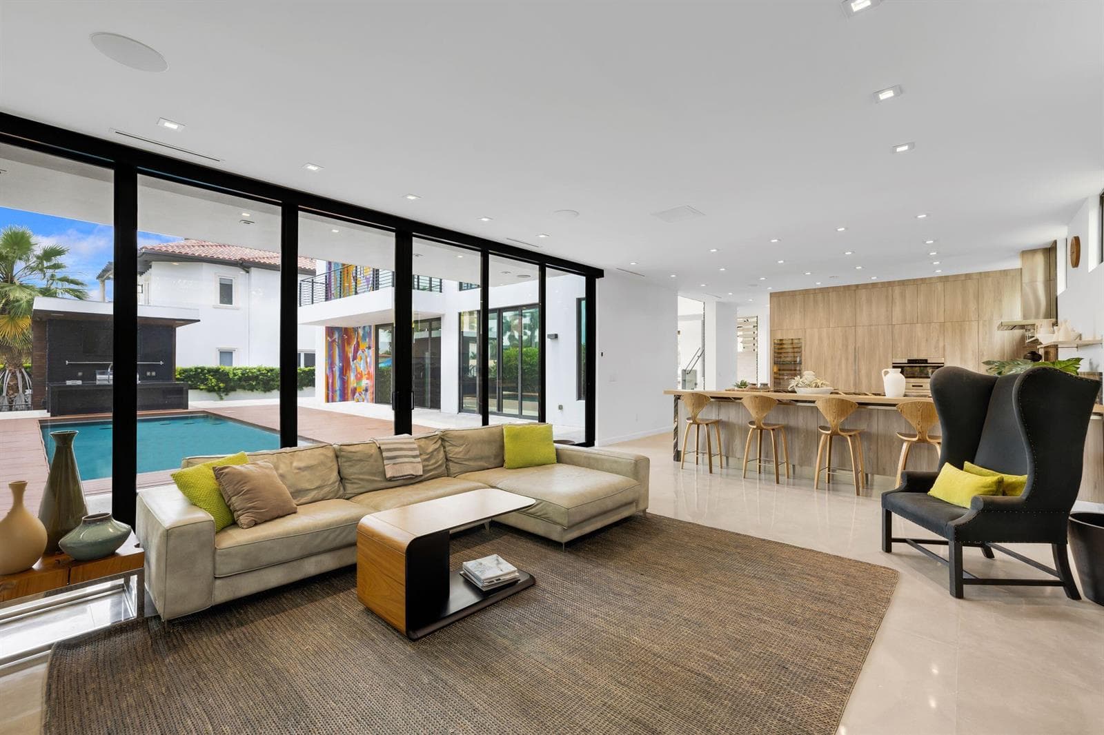 3462 NE 171st Street, North Miami Beach FL 33160 — 39