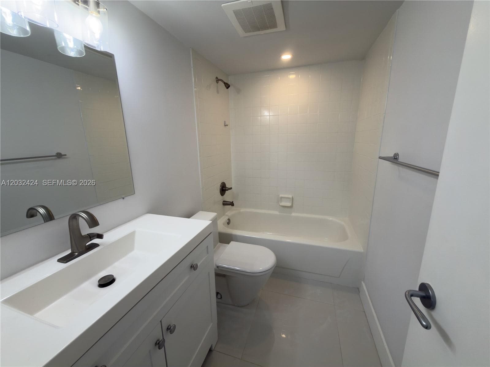2500 W 67th Pl # 26, Hialeah FL 33016 — 17