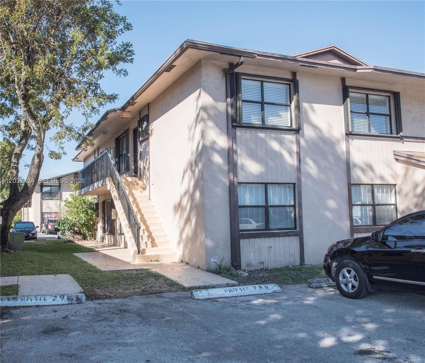 2500 W 67th Pl # 26, Hialeah FL 33016 — 1