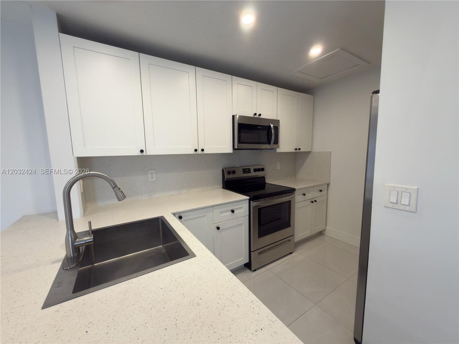 2500 W 67th Pl # 26, Hialeah FL 33016 — 10