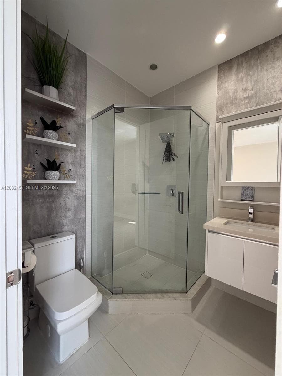 6440 NW 103rd Psge # 6440, Doral FL 33178 — 17
