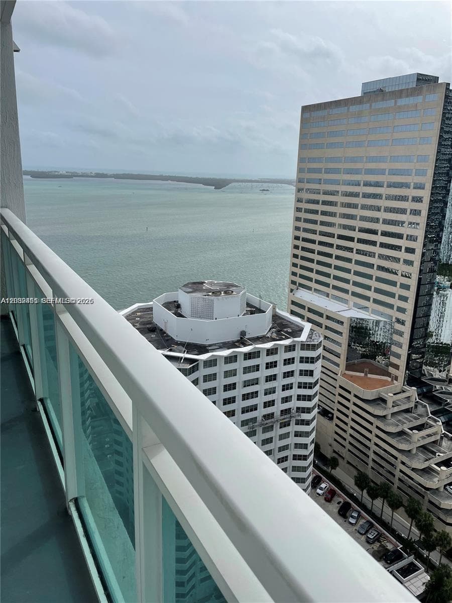 950 Brickell Bay Dr # 4409, Miami FL 33131 — 2