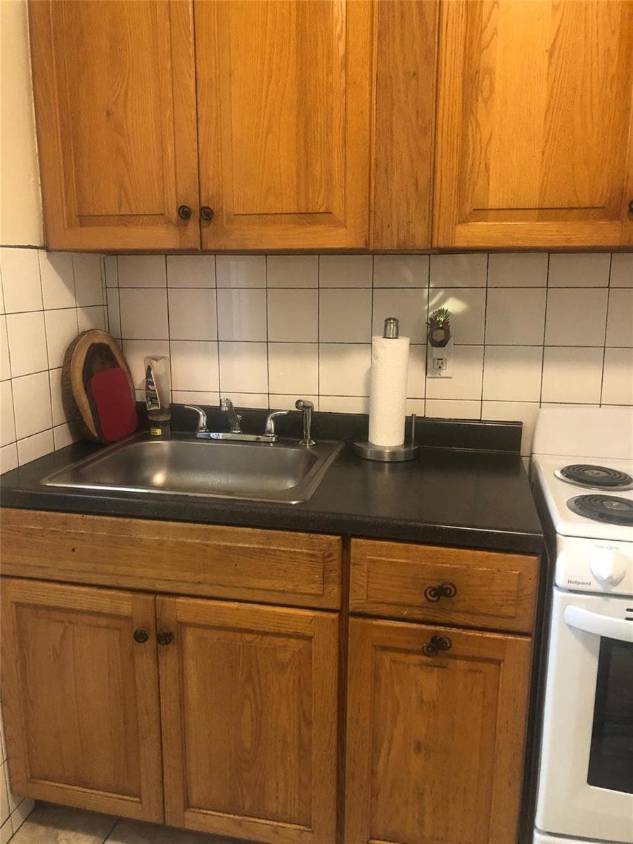 17131 NW 32 Court Apt 1, Miami Gardens FL 33056 — 9