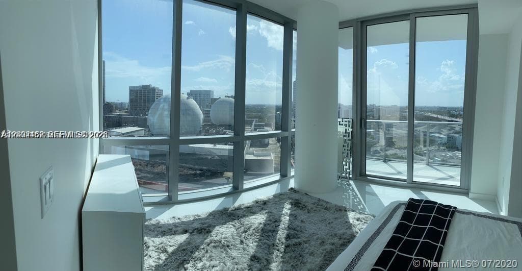 Paramount World Center, Miami, FL — 4