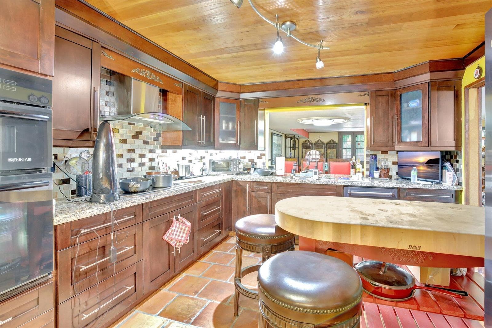 20606 NE 7th Court, Miami FL 33179 — 17
