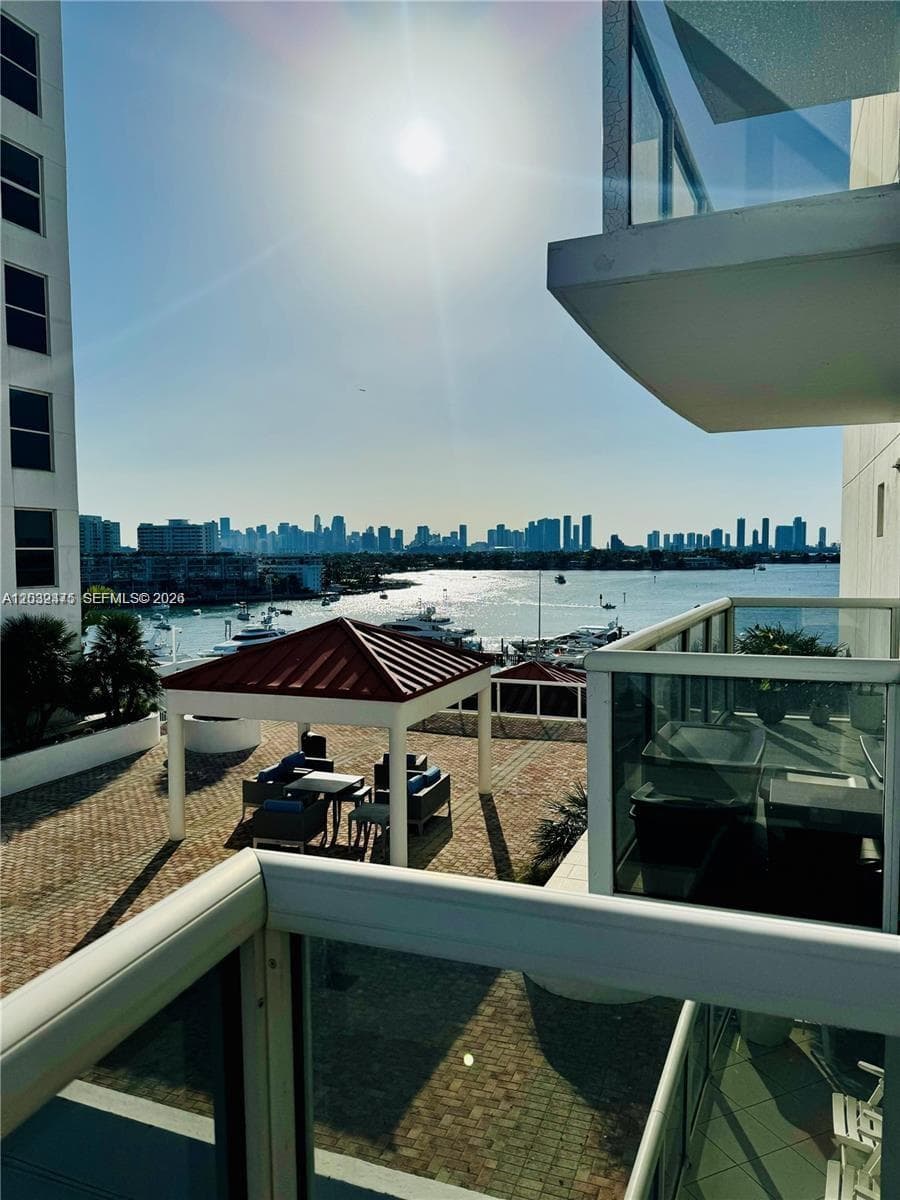 1900 Sunset Harbour Dr # 815, Miami Beach FL 33139 — 2