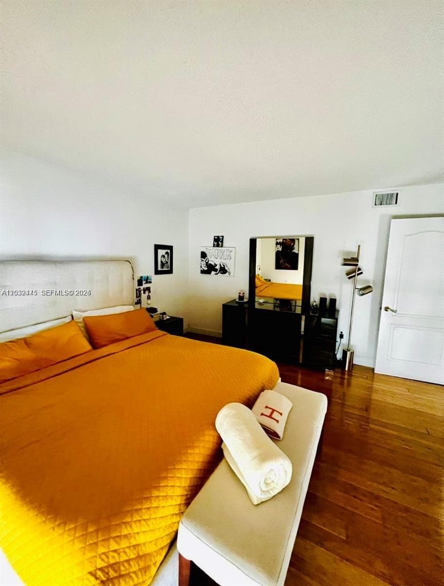 1900 Sunset Harbour Dr # 815, Miami Beach FL 33139 — 4