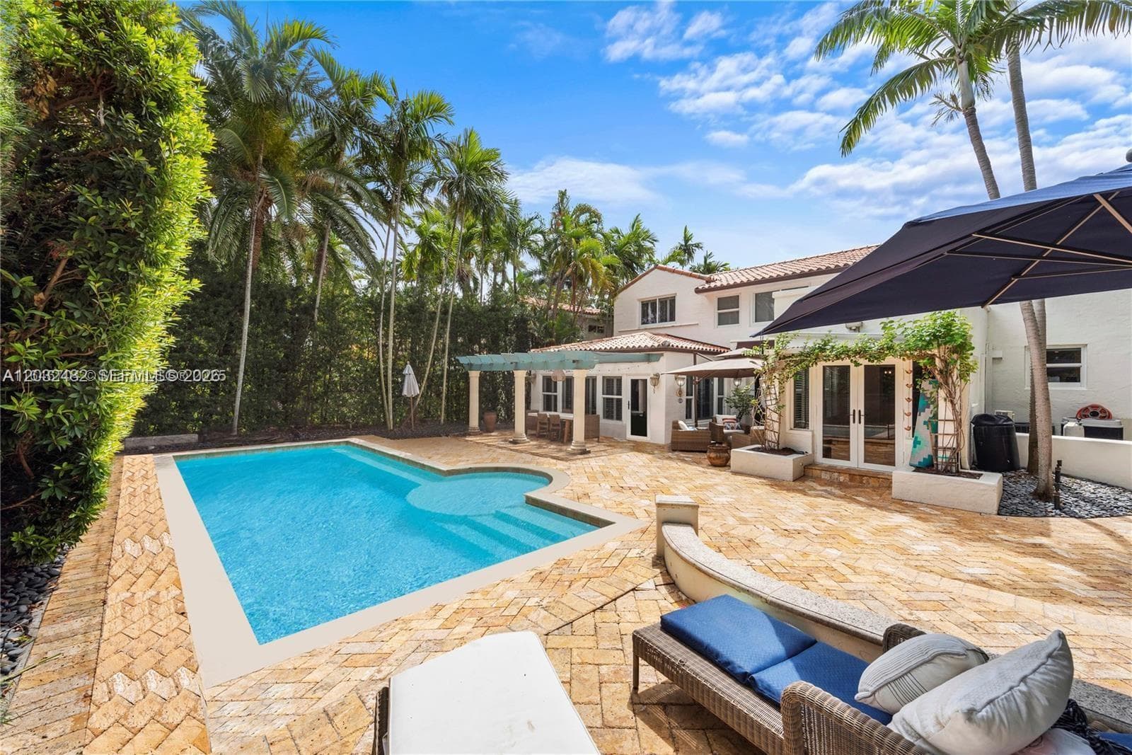 5621 Alton Rd, Miami Beach FL 33140 — 2