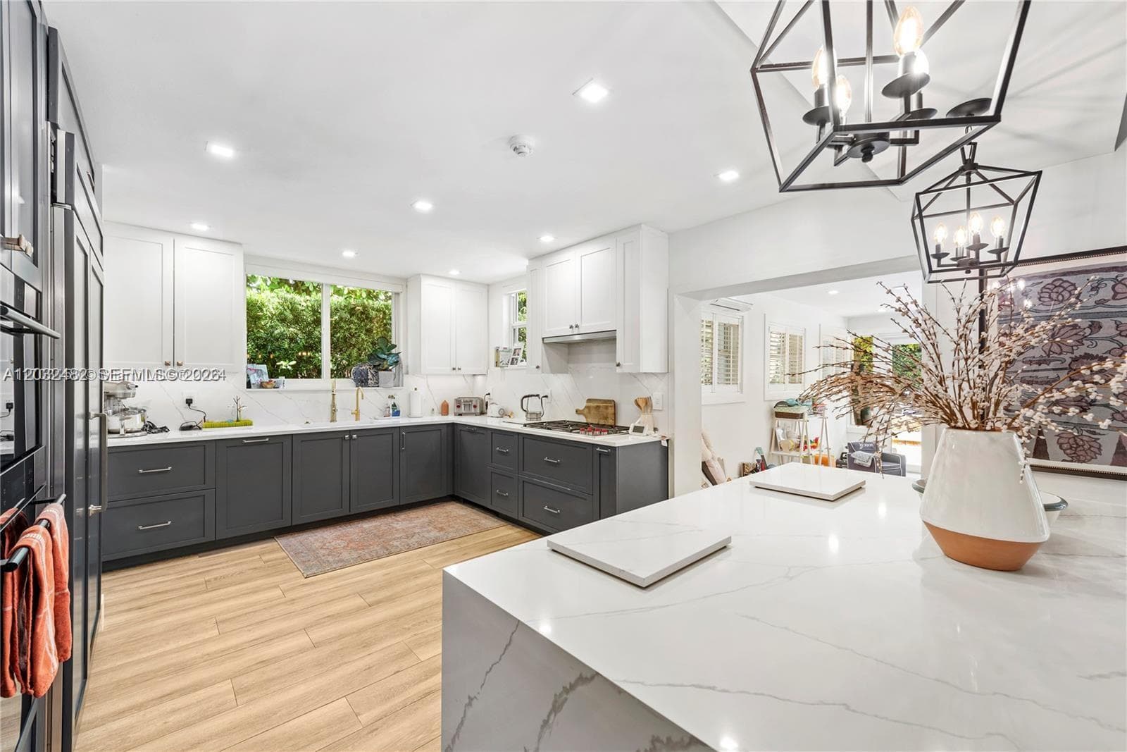 5621 Alton Rd, Miami Beach FL 33140 — 6