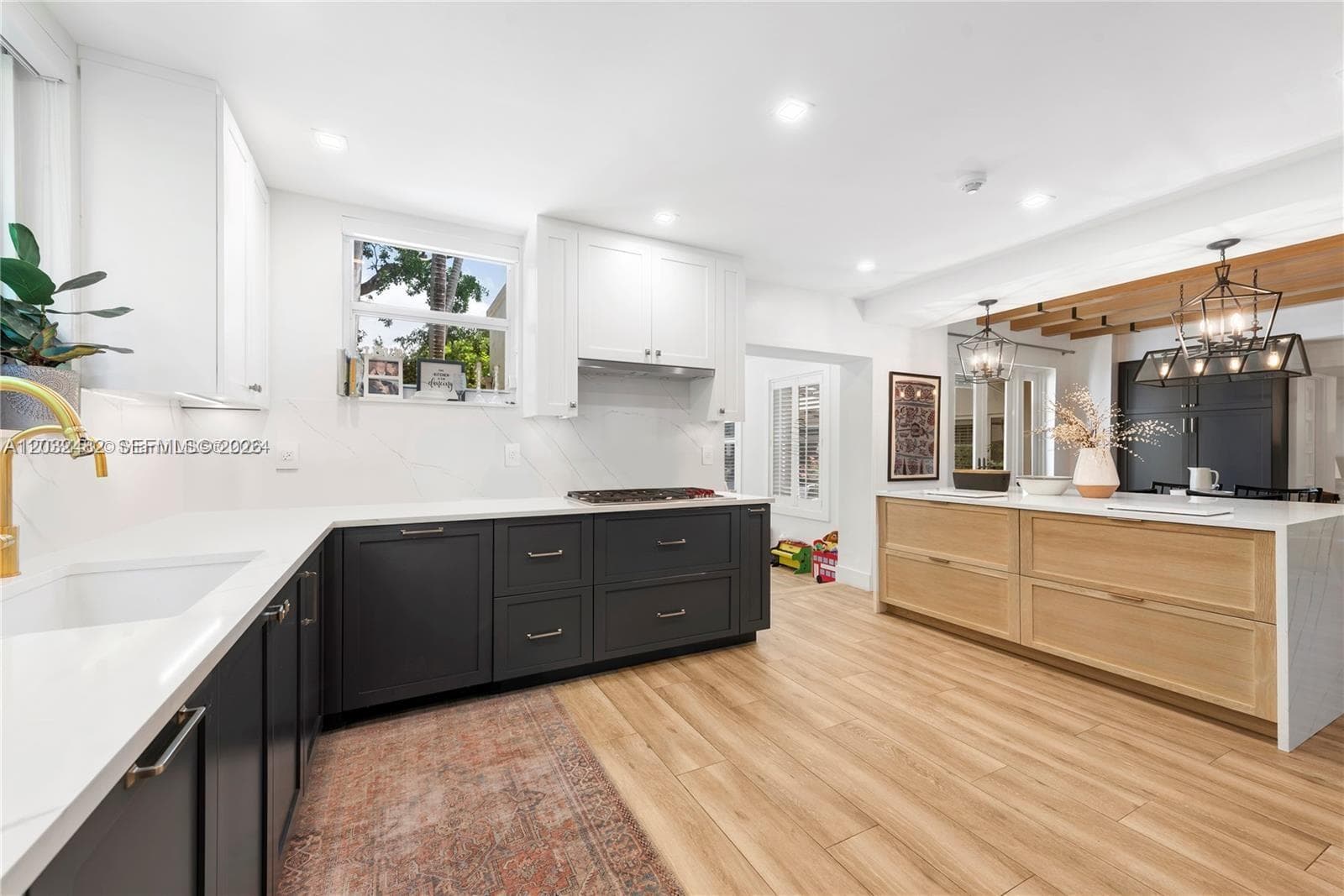 5621 Alton Rd, Miami Beach FL 33140 — 7