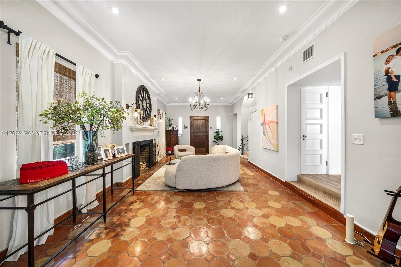 5621 Alton Rd, Miami Beach FL 33140 — 11
