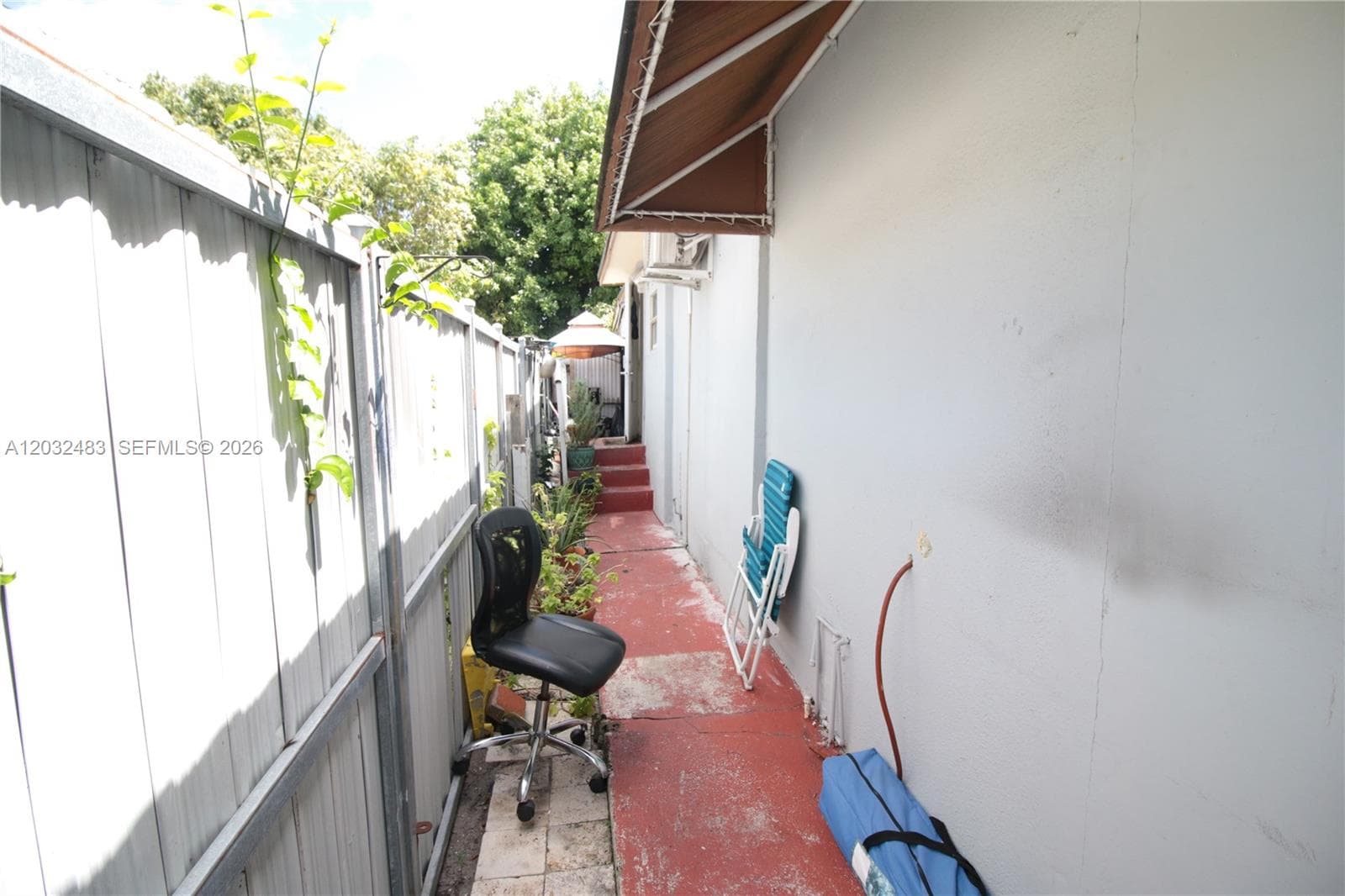 359 E 12th St, Hialeah FL 33010 — 55