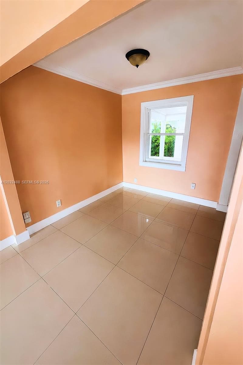 14215 NE 9th Ave # 14215, North Miami FL 33161 — 13