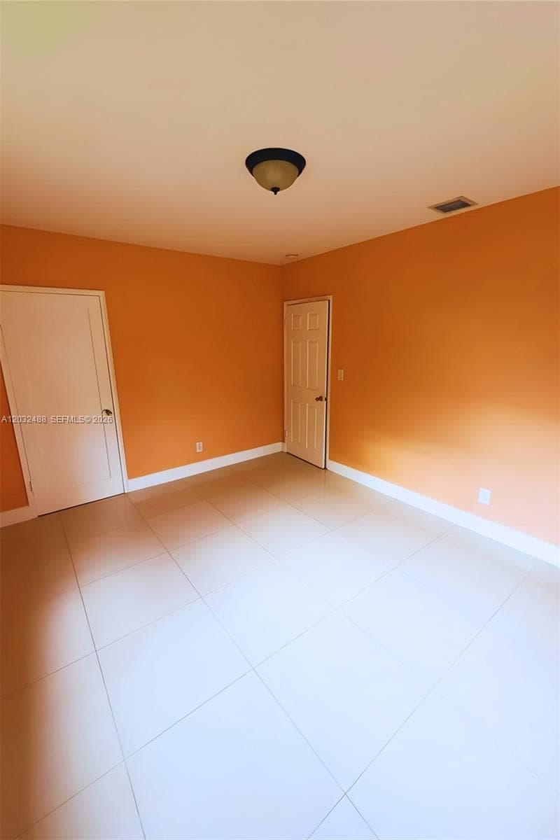 14215 NE 9th Ave # 14215, North Miami FL 33161 — 19