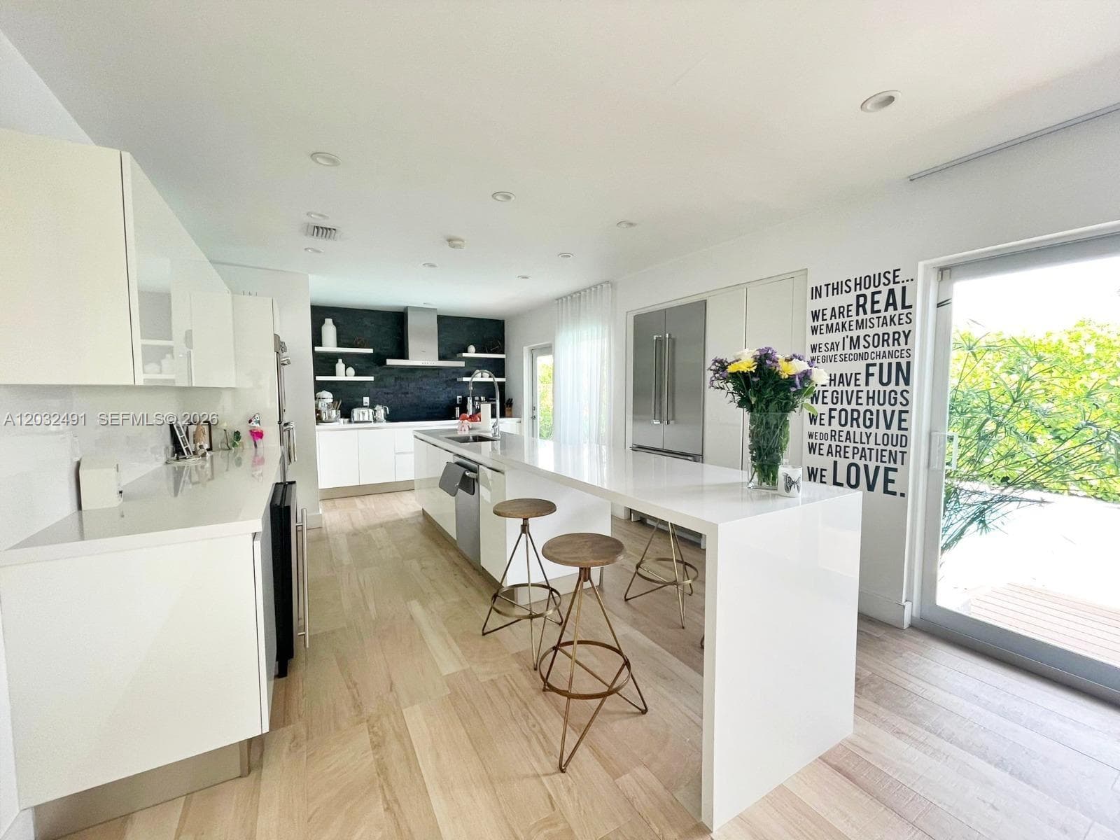 290 E Shore Dr E # 290, Miami FL 33133 — 3