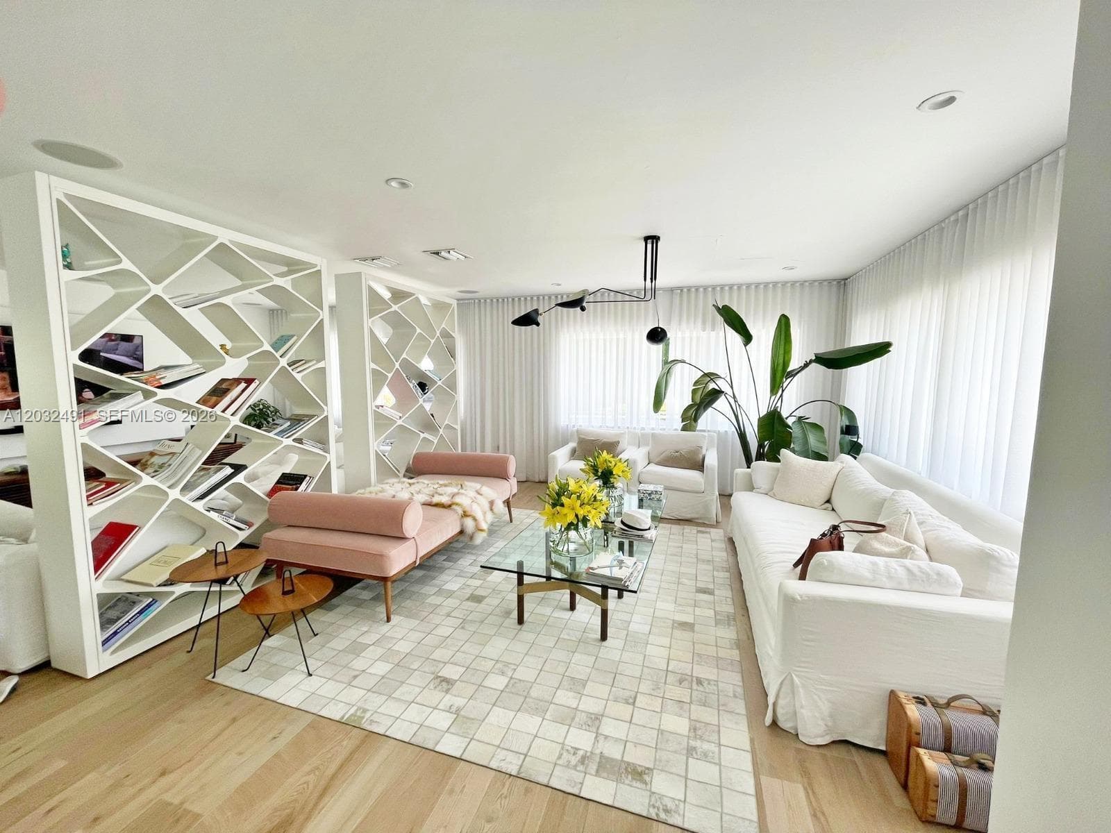 290 E Shore Dr E # 290, Miami FL 33133 — 5