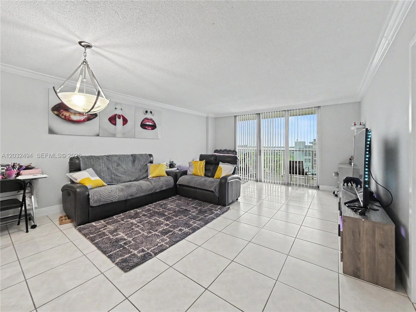5701 Collins Ave # 1711, Miami Beach FL 33140 — 6