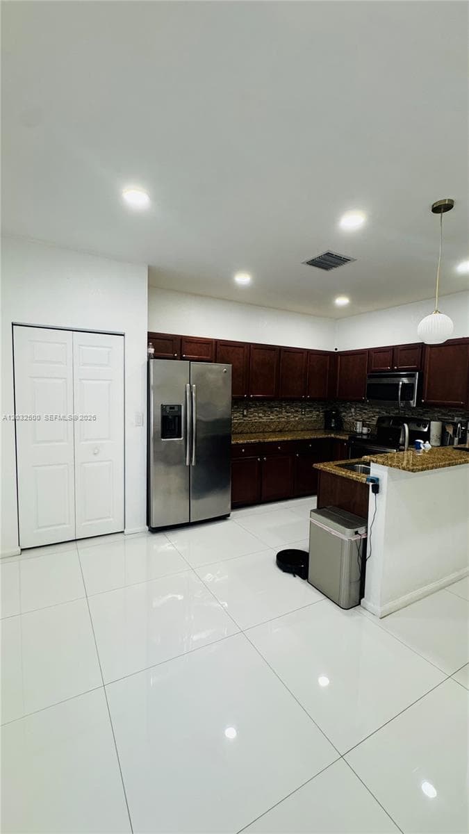 3355 W 90th Ter, Hialeah FL 33018 — 5