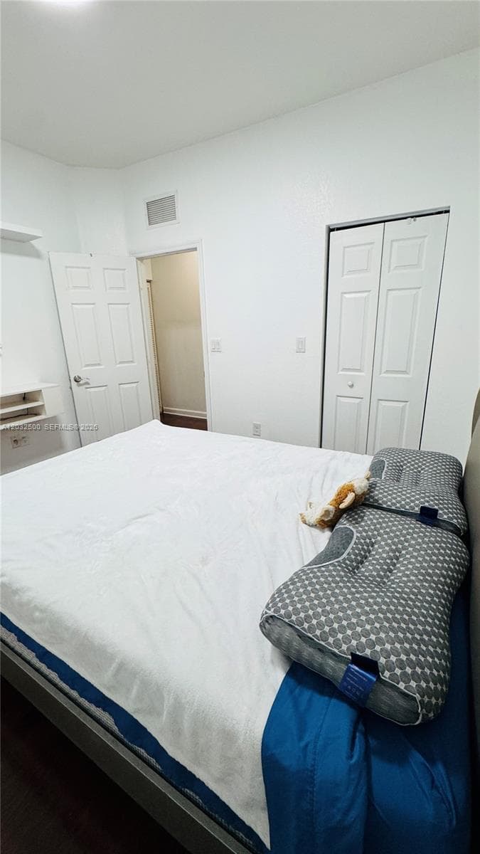 3355 W 90th Ter, Hialeah FL 33018 — 20
