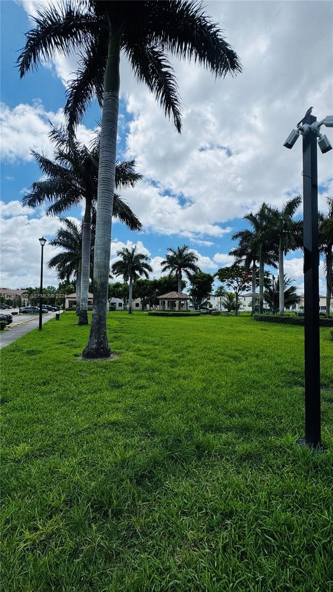 3355 W 90th Ter, Hialeah FL 33018 — 33
