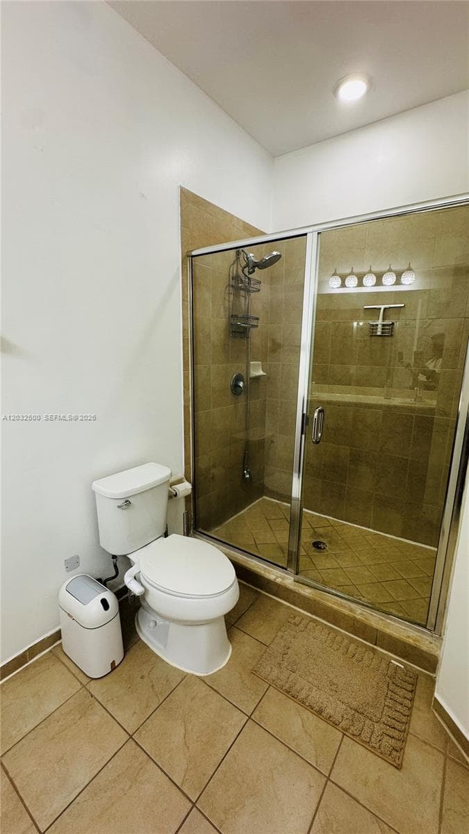 3355 W 90th Ter, Hialeah FL 33018 — 14