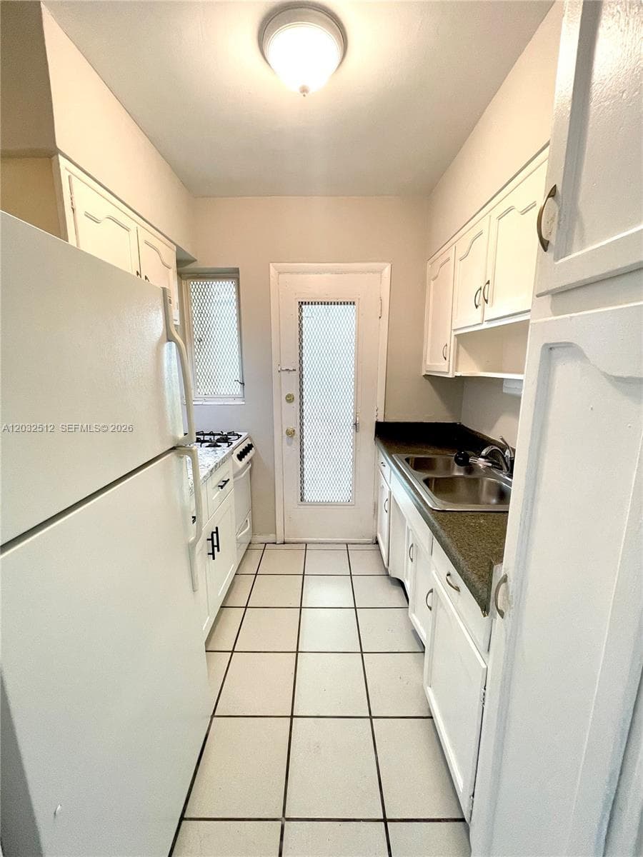 825 Euclid Ave # 9, Miami Beach FL 33139 — 5