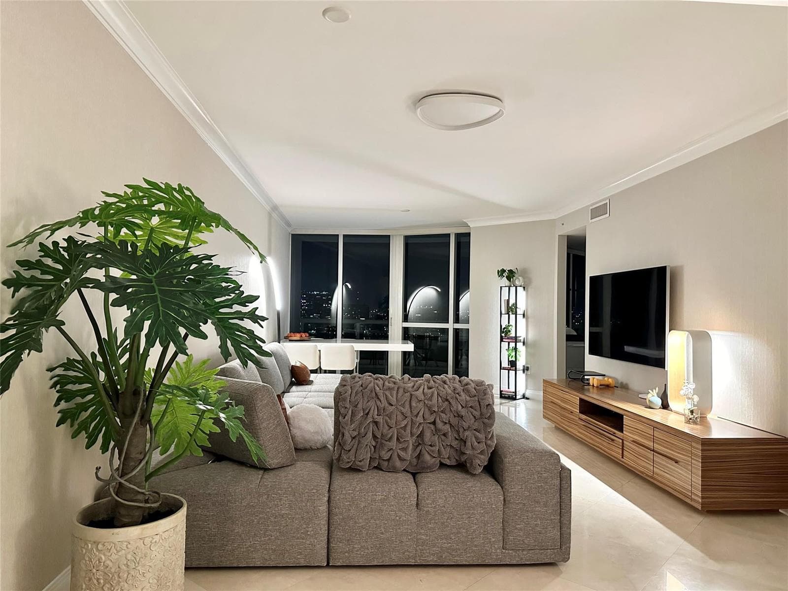 18201 Collins Avenue # 1901, Sunny Isles Beach FL 33160 — 23