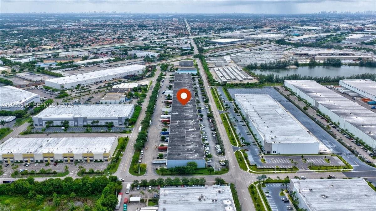 11077 NW 122nd St # 11, Medley FL 33178 — 27