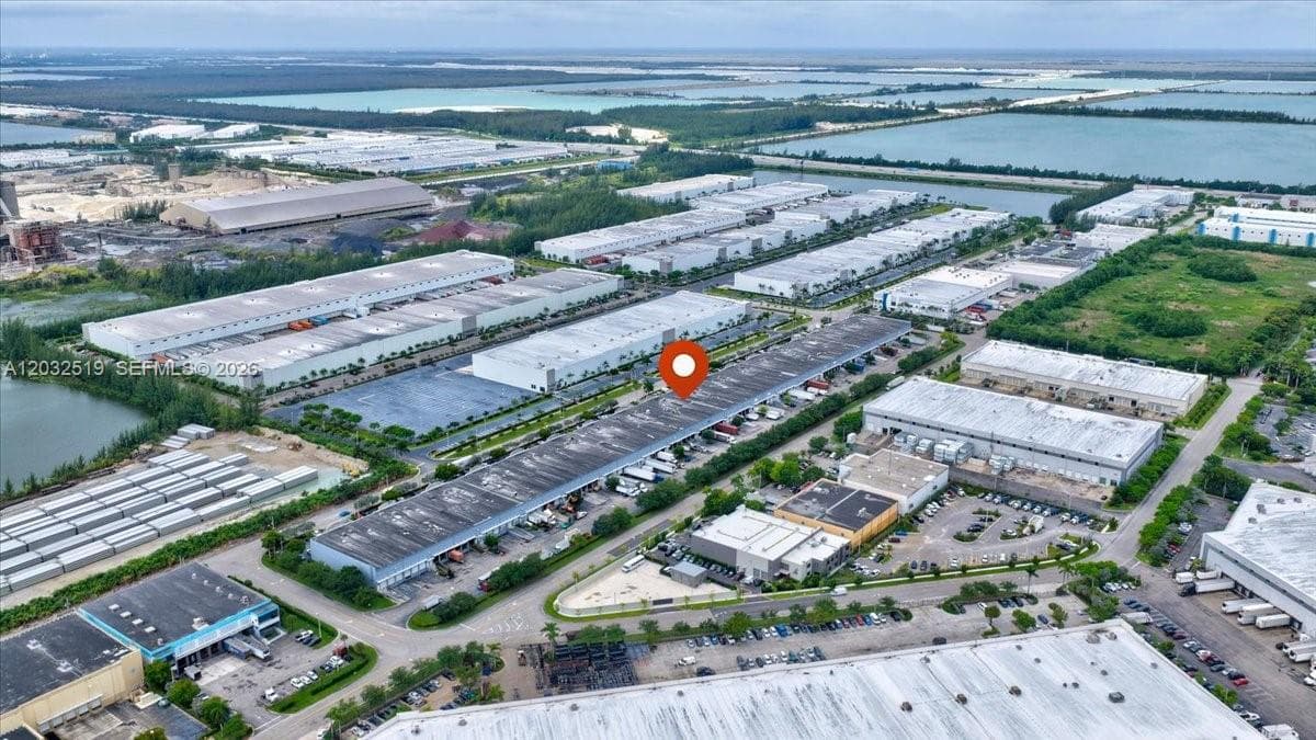 11077 NW 122nd St # 11, Medley FL 33178 — 30