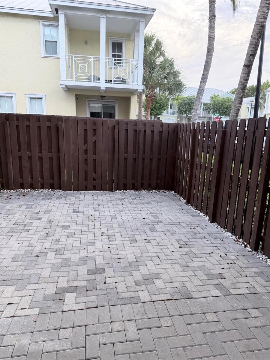 7490 NW 115th Court, Doral FL 33178 — 24