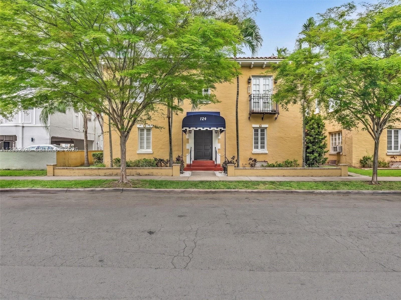 124 Mendoza Ave # 6, Coral Gables FL 33134 — 18