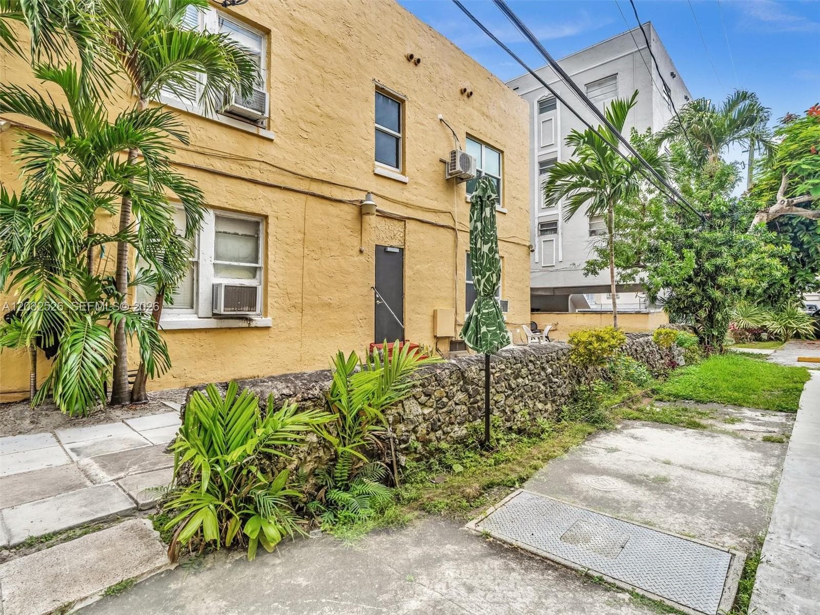 124 Mendoza Ave # 6, Coral Gables FL 33134 — 21