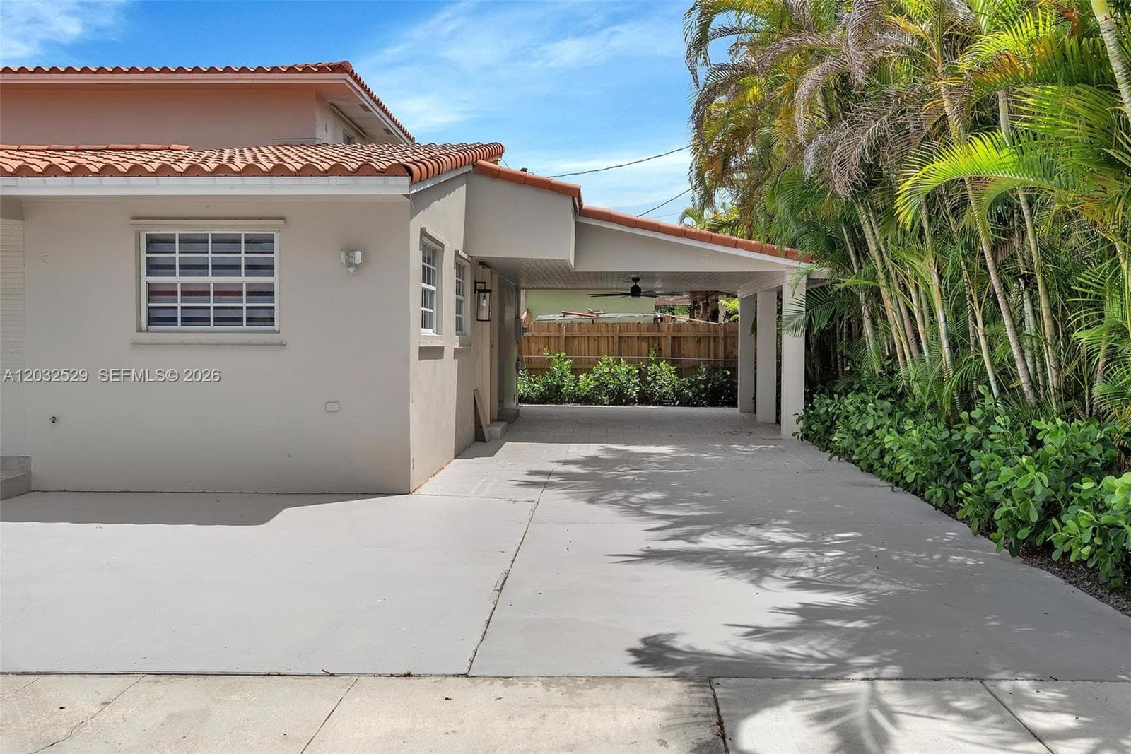 424 W 13th St, Hialeah FL 33010 — 1
