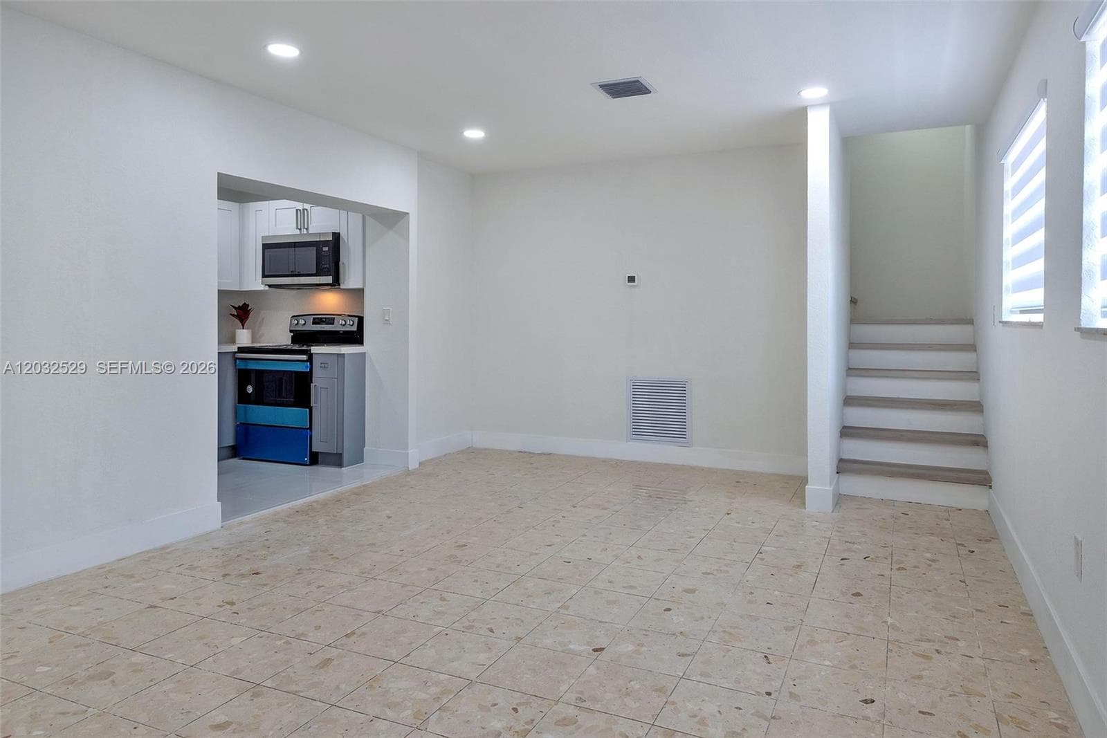 424 W 13th St, Hialeah FL 33010 — 15