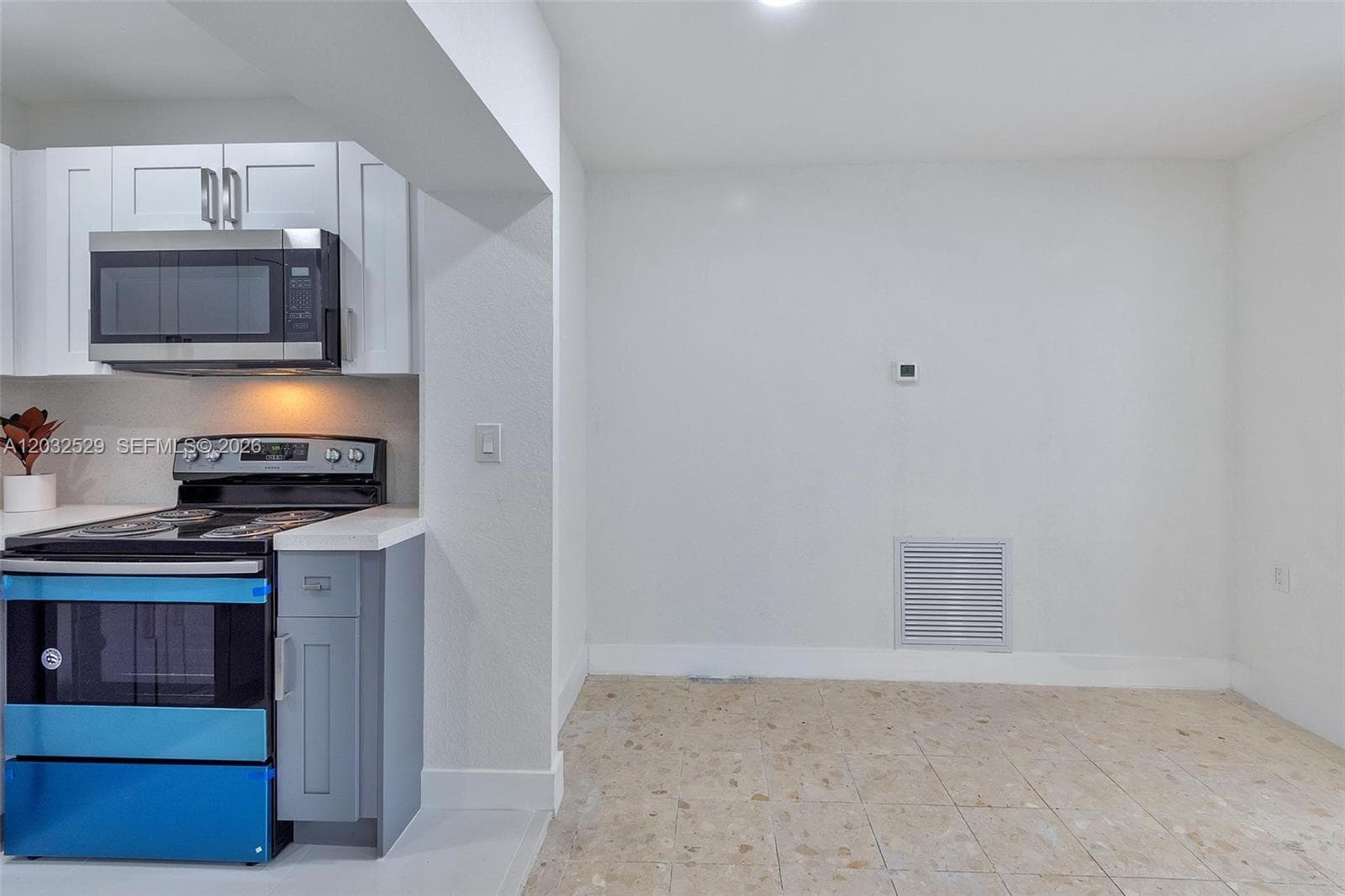 424 W 13th St, Hialeah FL 33010 — 8