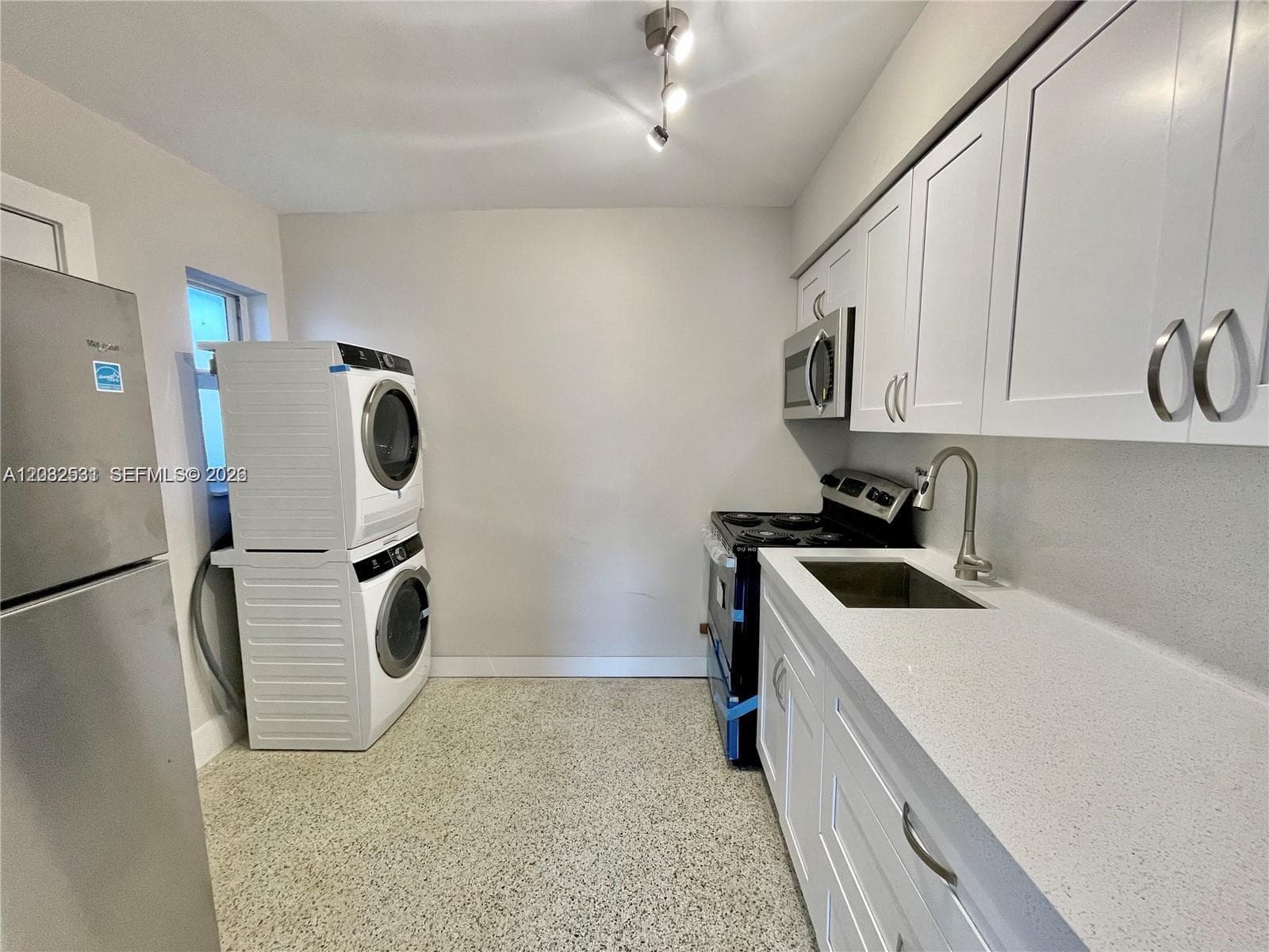 174 E 5th St # 1, Hialeah FL 33010 — 4