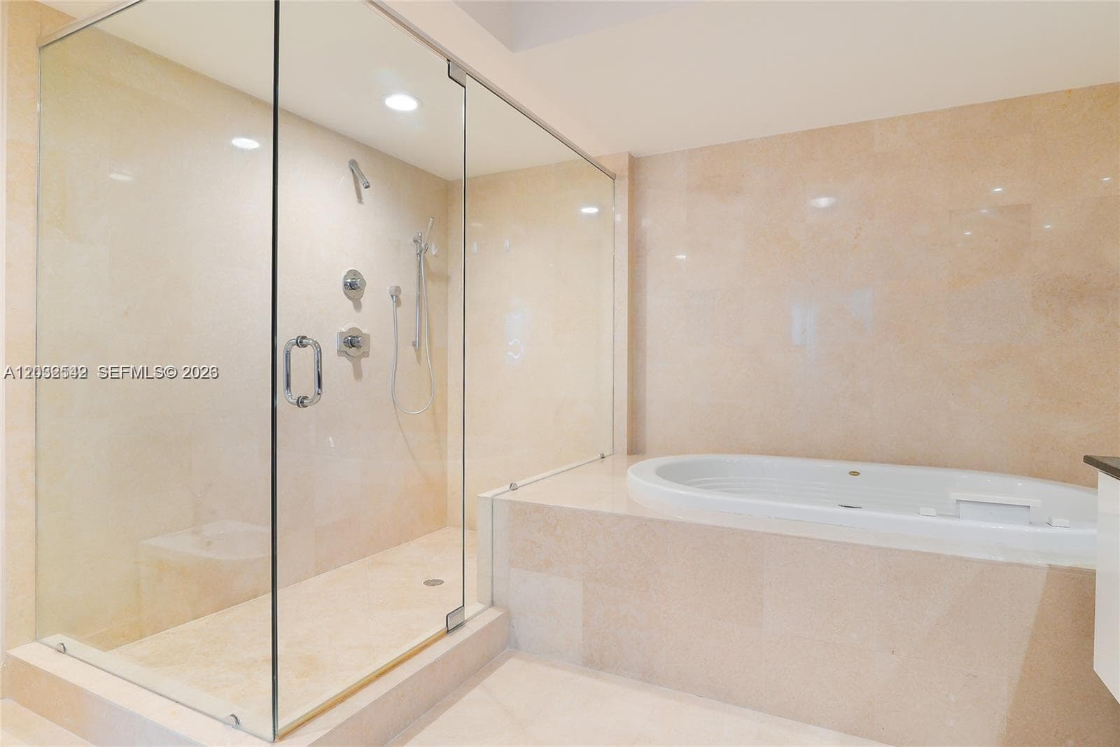 17201 Collins Ave# DEN # 1203, Sunny Isles Beach FL 33160 — 16