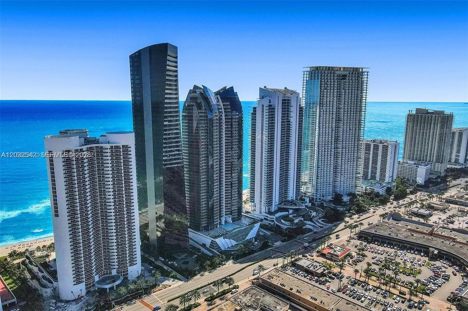 17201 Collins Ave# DEN # 1203, Sunny Isles Beach FL 33160 — 22