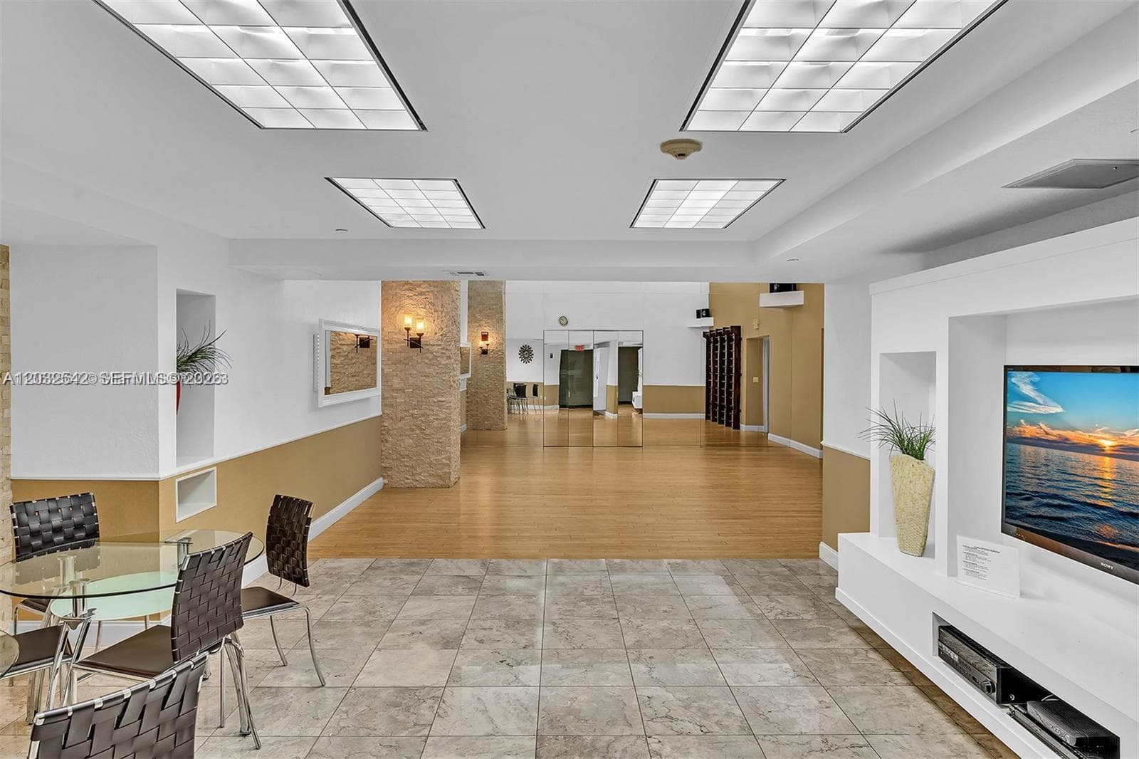 17201 Collins Ave# DEN # 1203, Sunny Isles Beach FL 33160 — 38