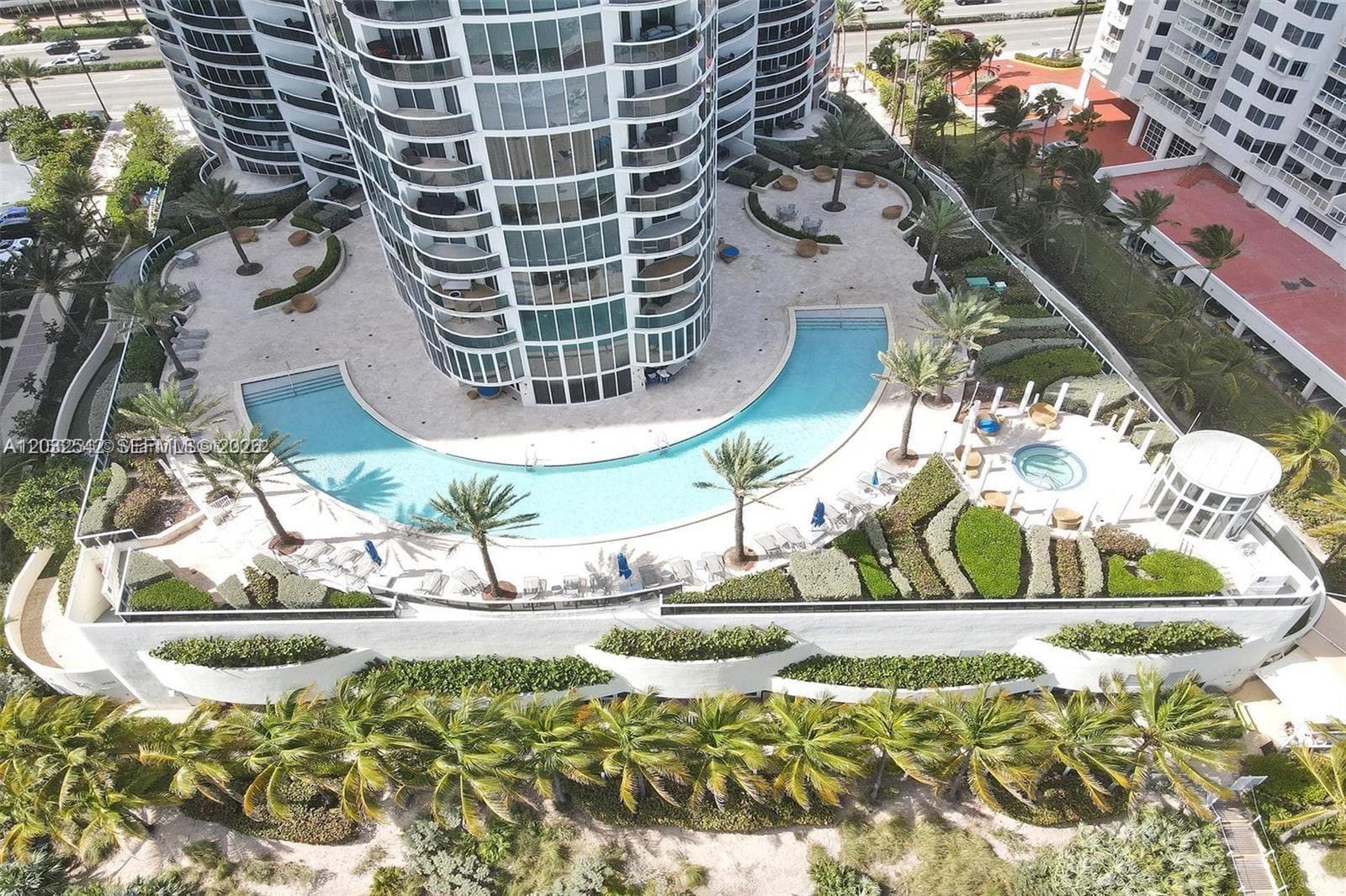 17201 Collins Ave# DEN # 1203, Sunny Isles Beach FL 33160 — 25