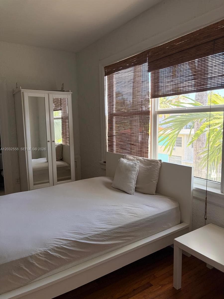 900 16th St # 301, Miami Beach FL 33139 — 6