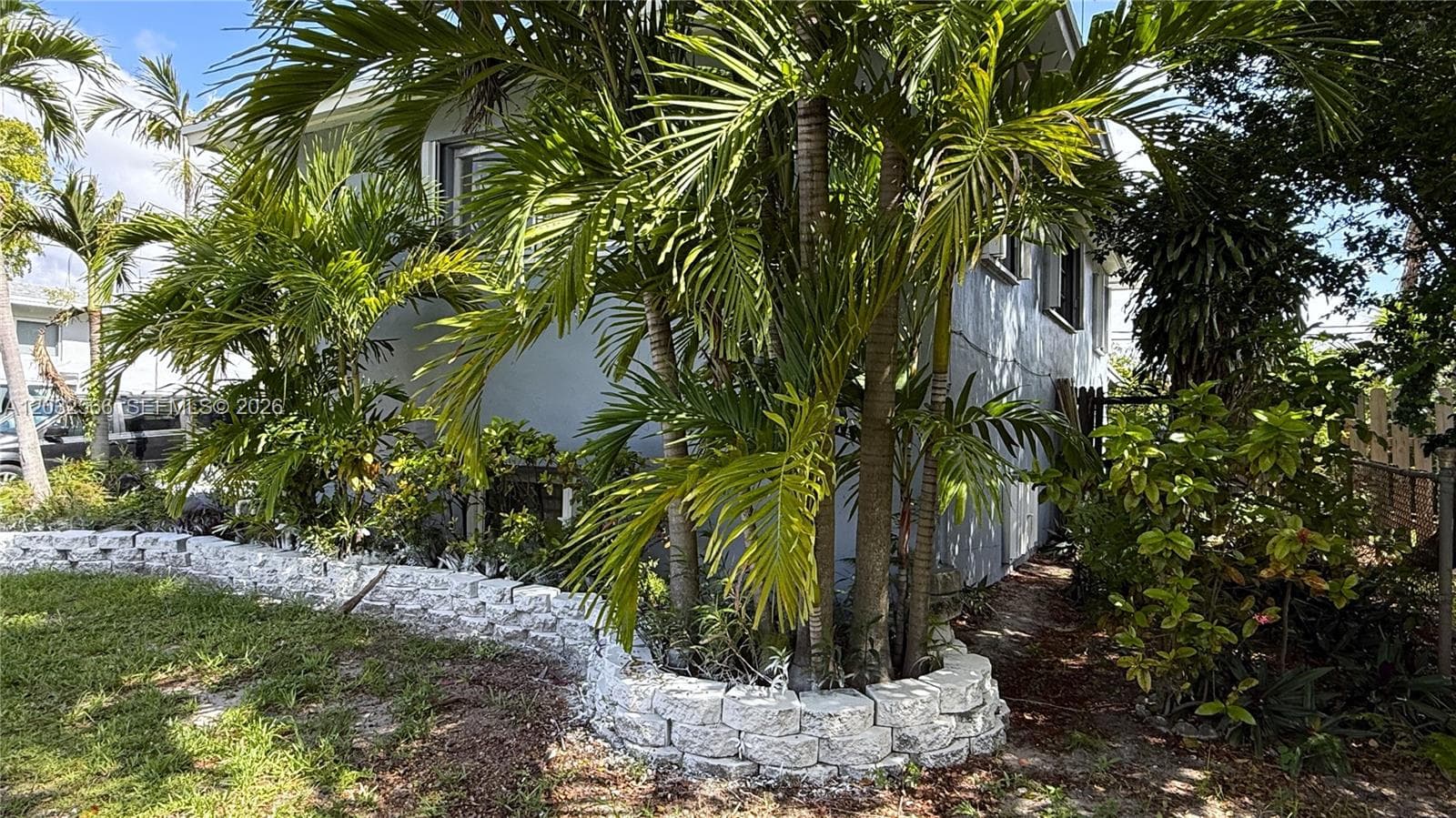 1245 NE 203rd St, Miami FL 33179 — 29