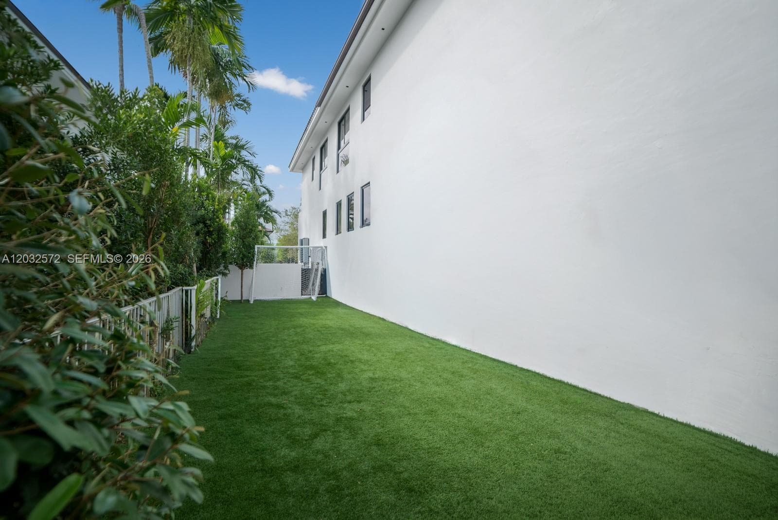 199 Caoba Ct, Coral Gables FL 33143 — 48